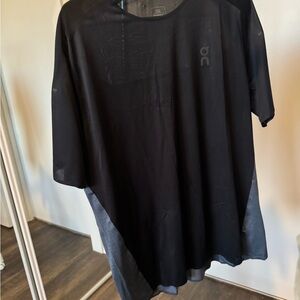 On Running Men's Black Performance Shirt